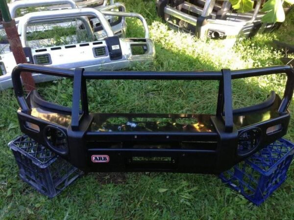 ARB Deluxe Bullbar – Toyota Hilux 2005–2011 (Pre-Facelift)