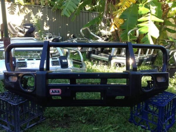 ARB Deluxe Bullbar – Toyota Hilux 2005–2011 (Pre-Facelift) - Image 5