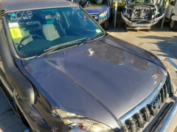 NOW WRECKING – 2007 Toyota Land Cruiser Prado 120 Series - Image 4